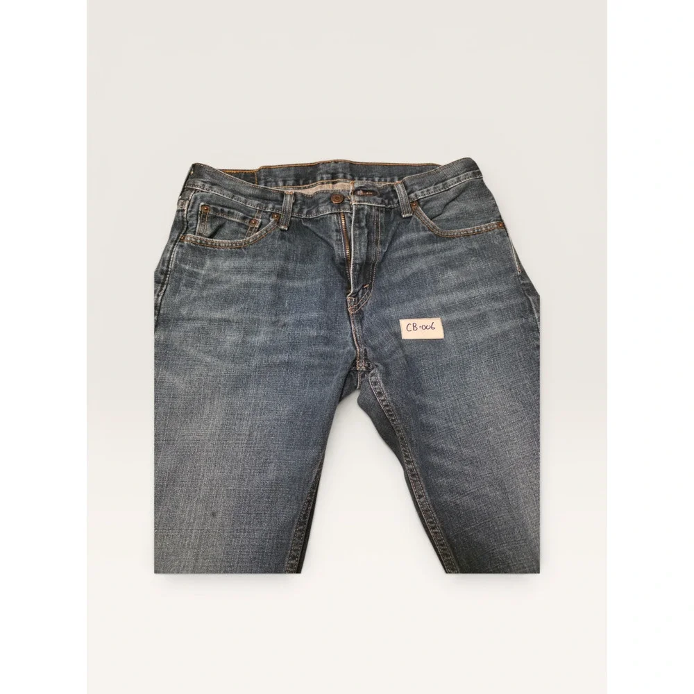 Levis bootcut small